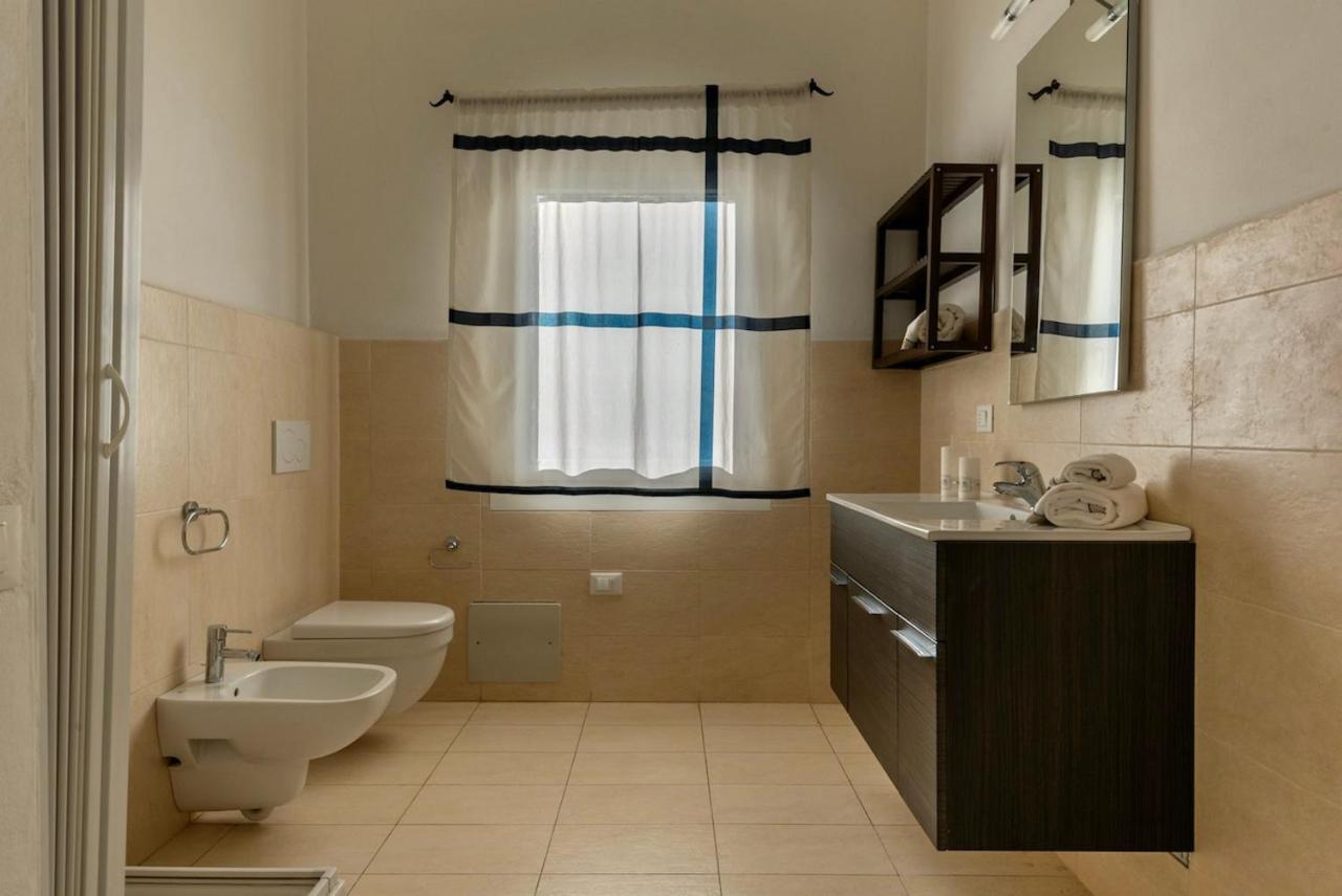 Residence Con Piscina A 4 Km Da Baja Sardinia Cala Bitta エクステリア 写真
