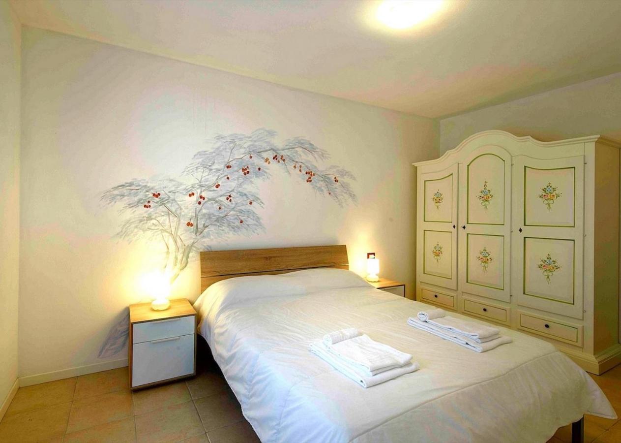 Residence Con Piscina A 4 Km Da Baja Sardinia Cala Bitta エクステリア 写真